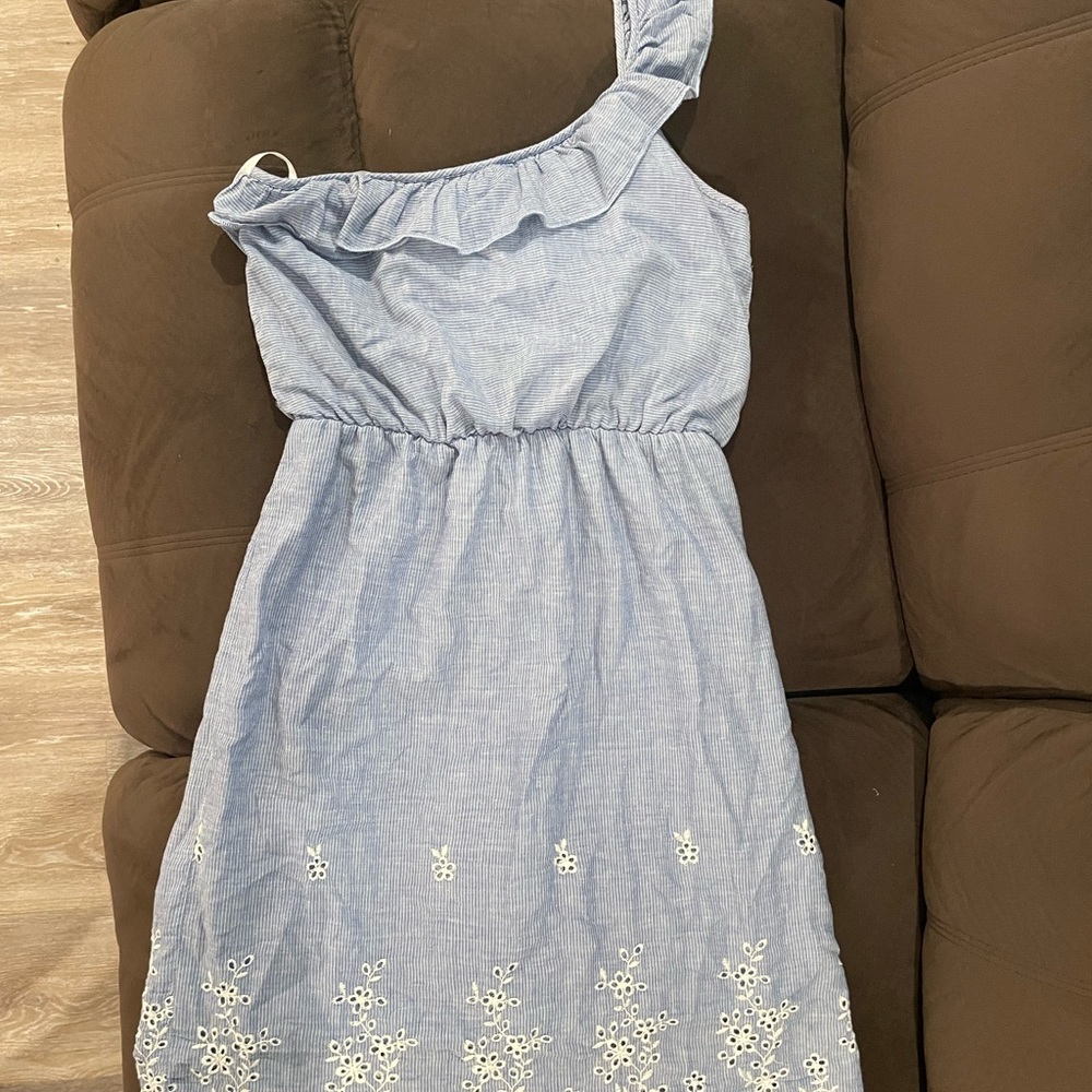Blue one shoulder summer dress with white flower borders!